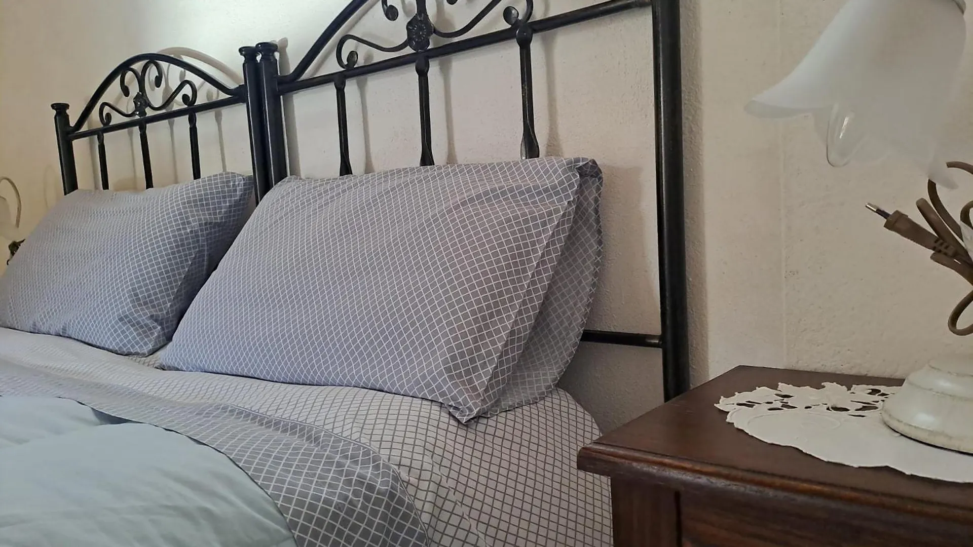 B&B S'Omu Antiga Nureci 0*,