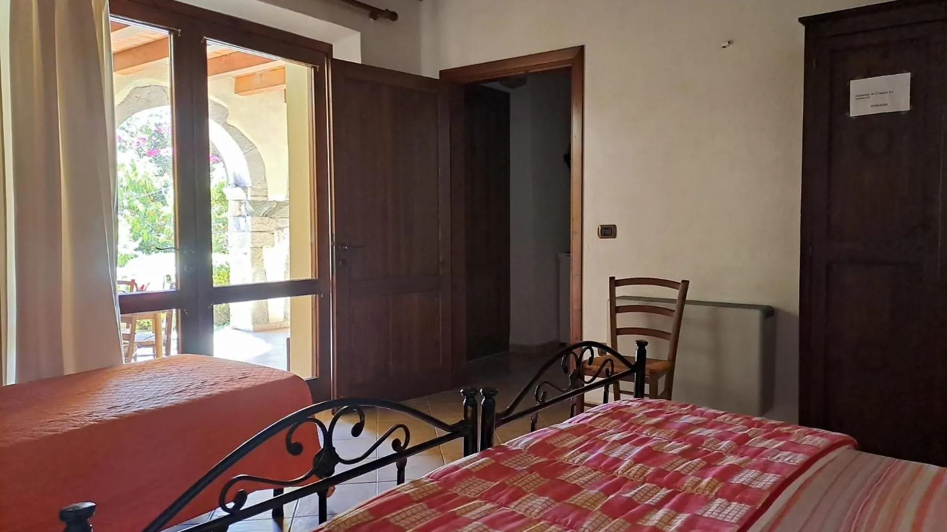 Bed & Breakfast B&B S'Omu Antiga Nureci